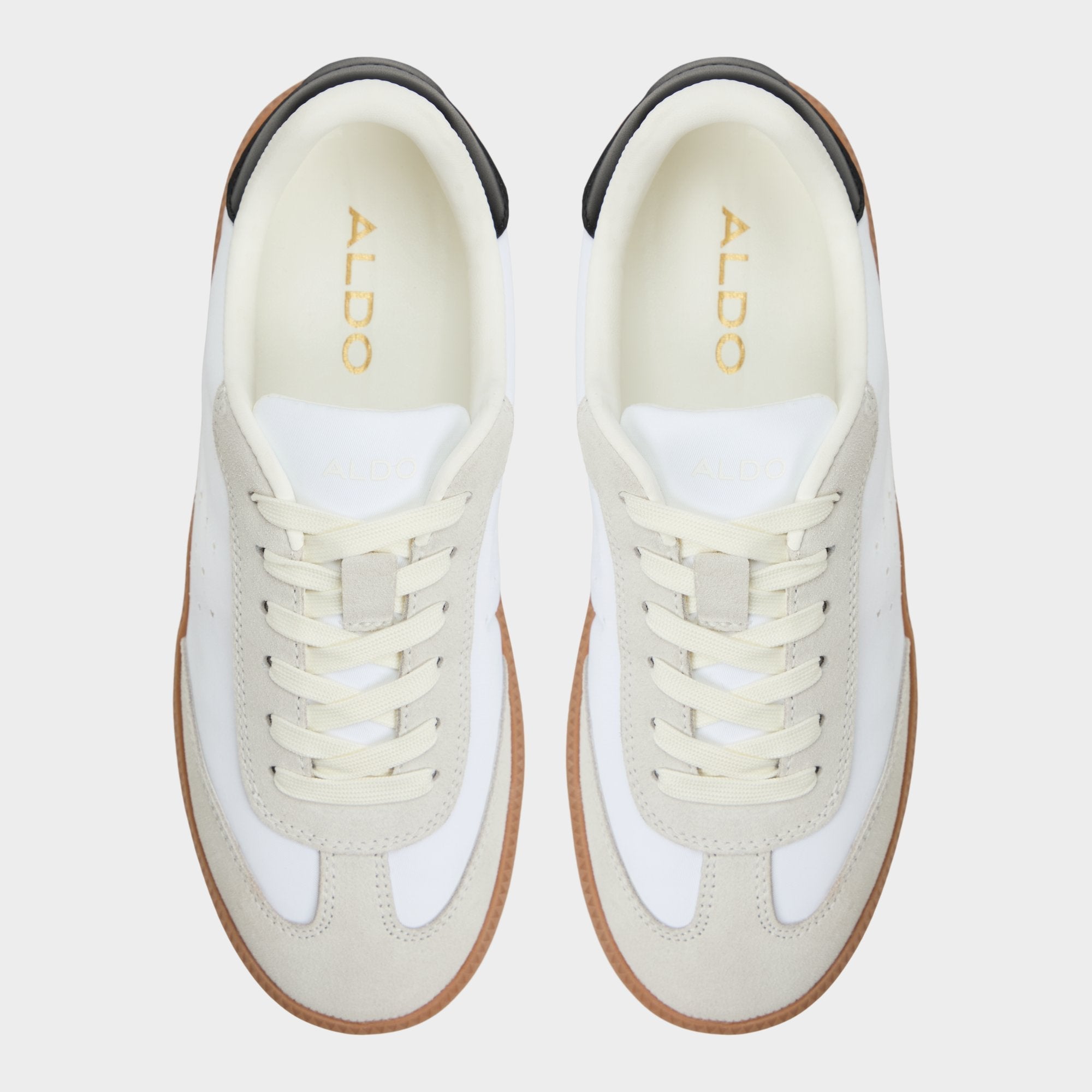Clubstyle White/Black Women's Low top sneakers - Jogger sneaker, Jogger sole