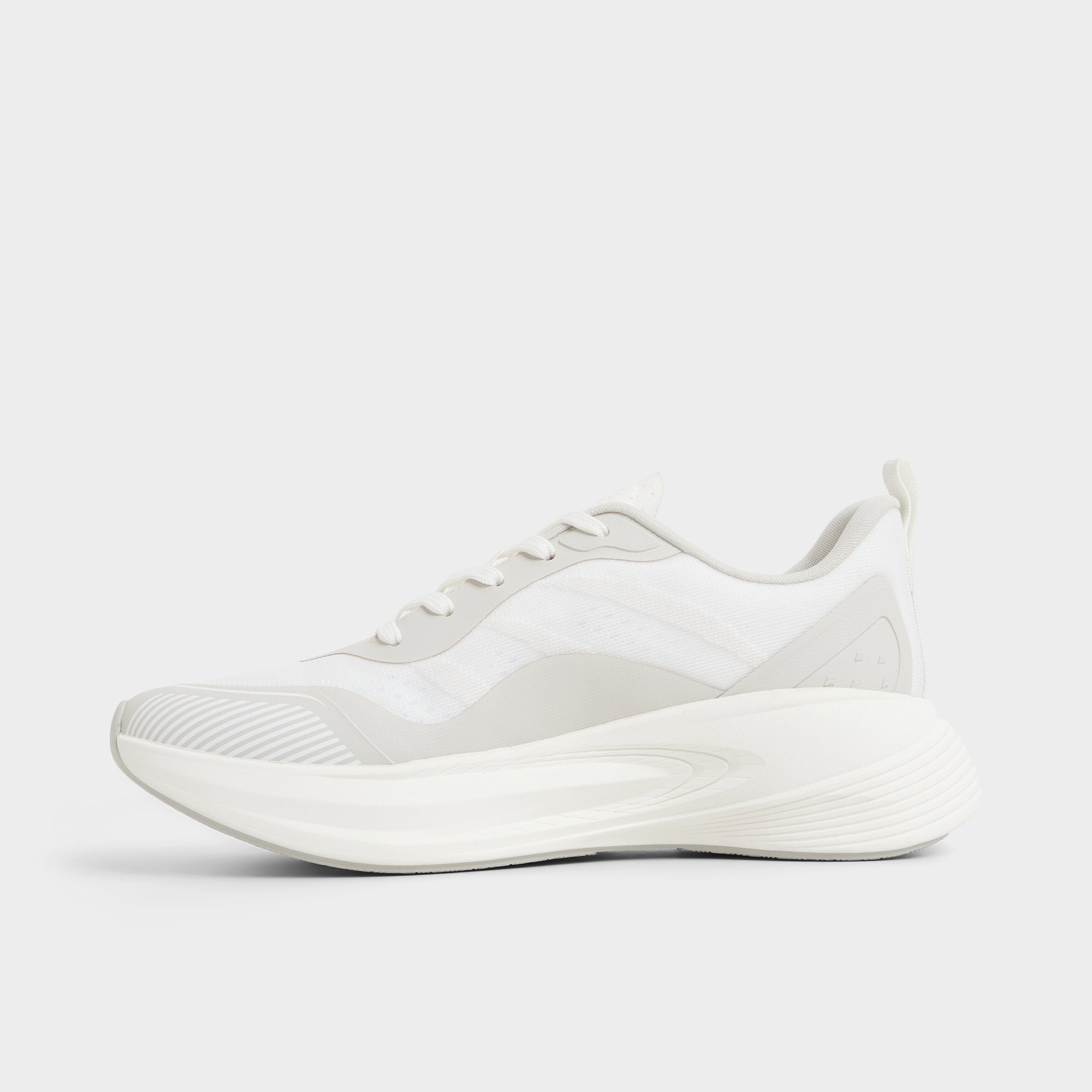 Pillowstep White Women's Low top sneakers - Sneaker, Jogger sole