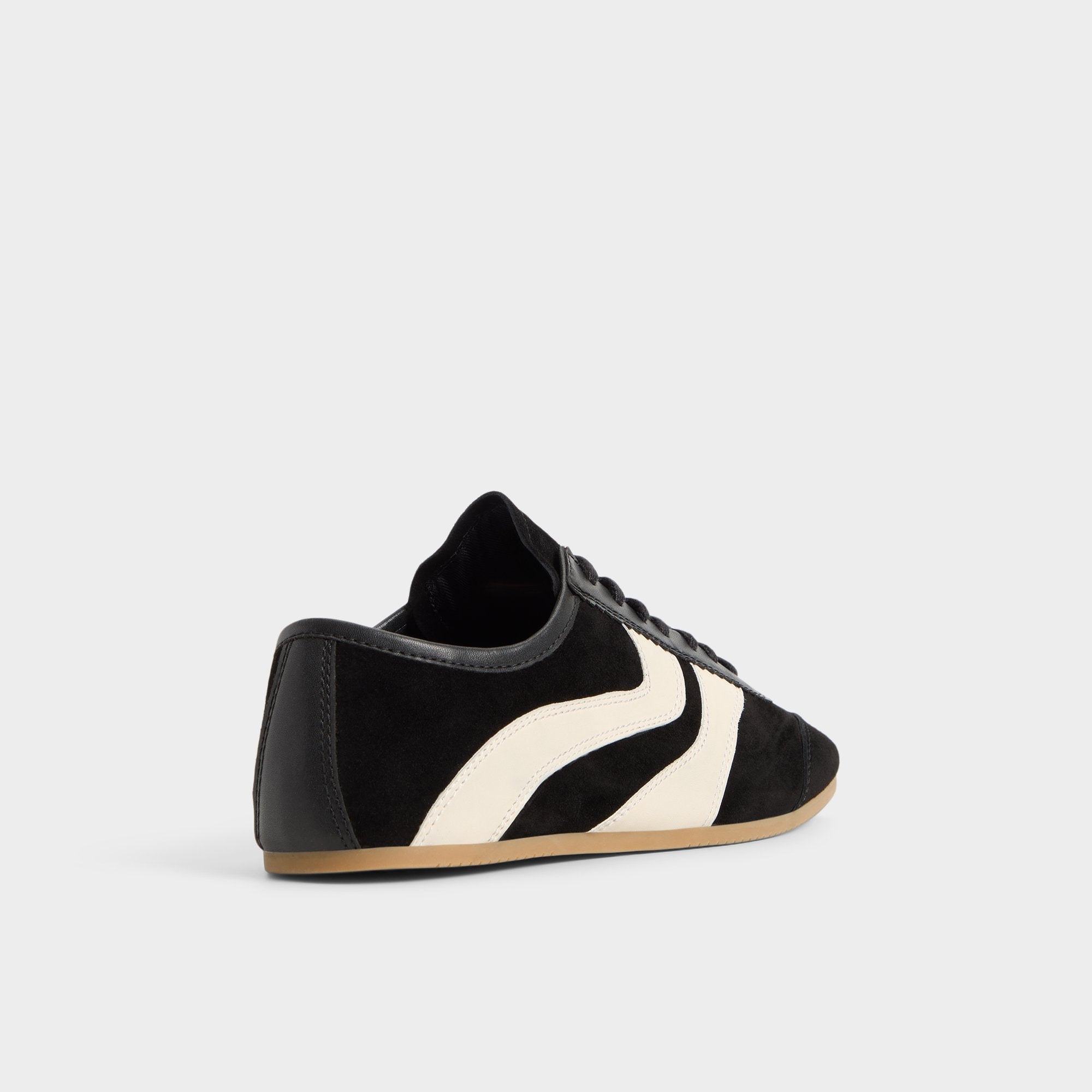 Adrelya in Black - Jogger sneaker, Jogger sole