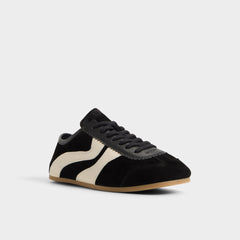 Adrelya in Black - Jogger sneaker, Jogger sole