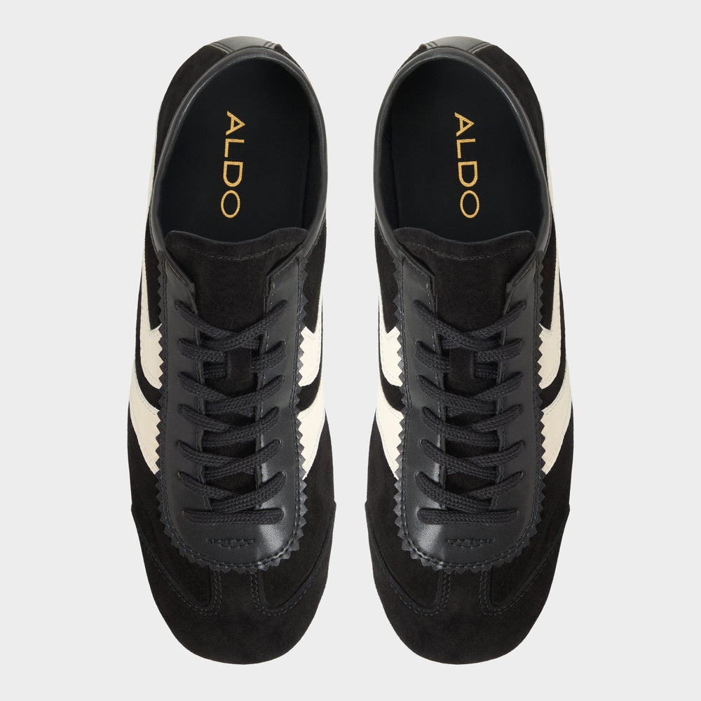 Adrelya in Black - Jogger sneaker, Jogger sole