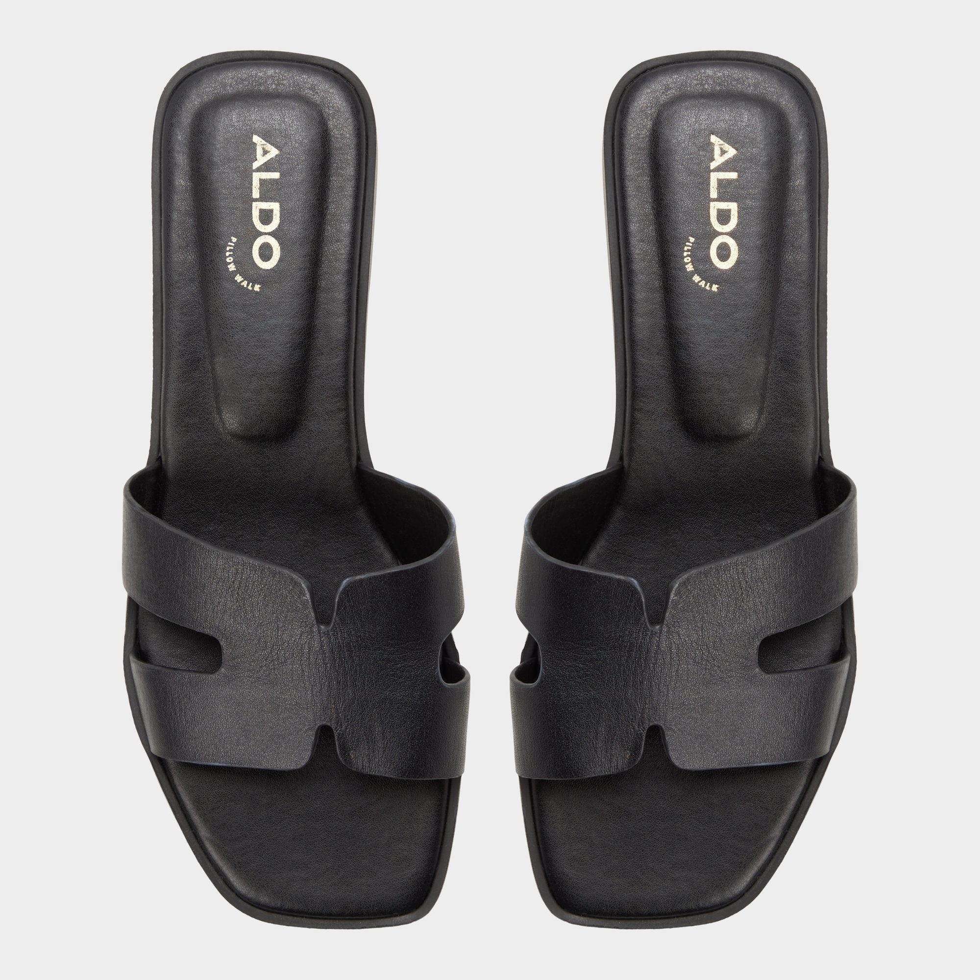 Itsandalb in Black -