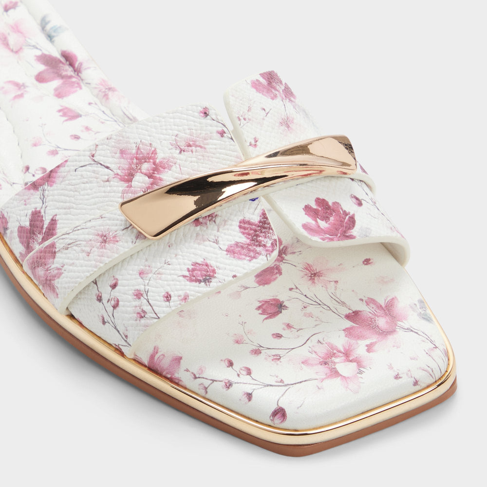 Darlina in White Combo - Slide sandal