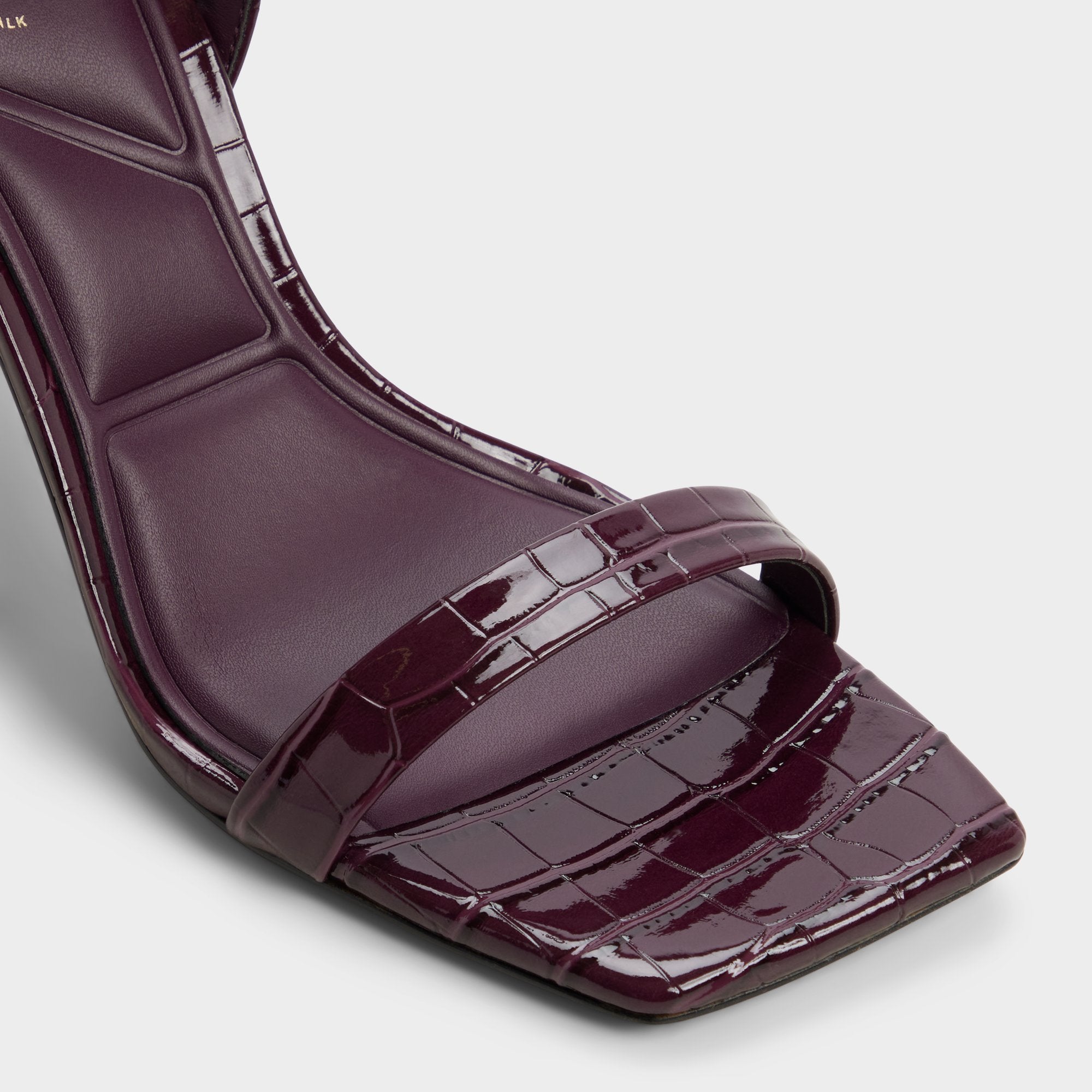 Azzira in Bordo - Strappy heeled sandal, Block heel