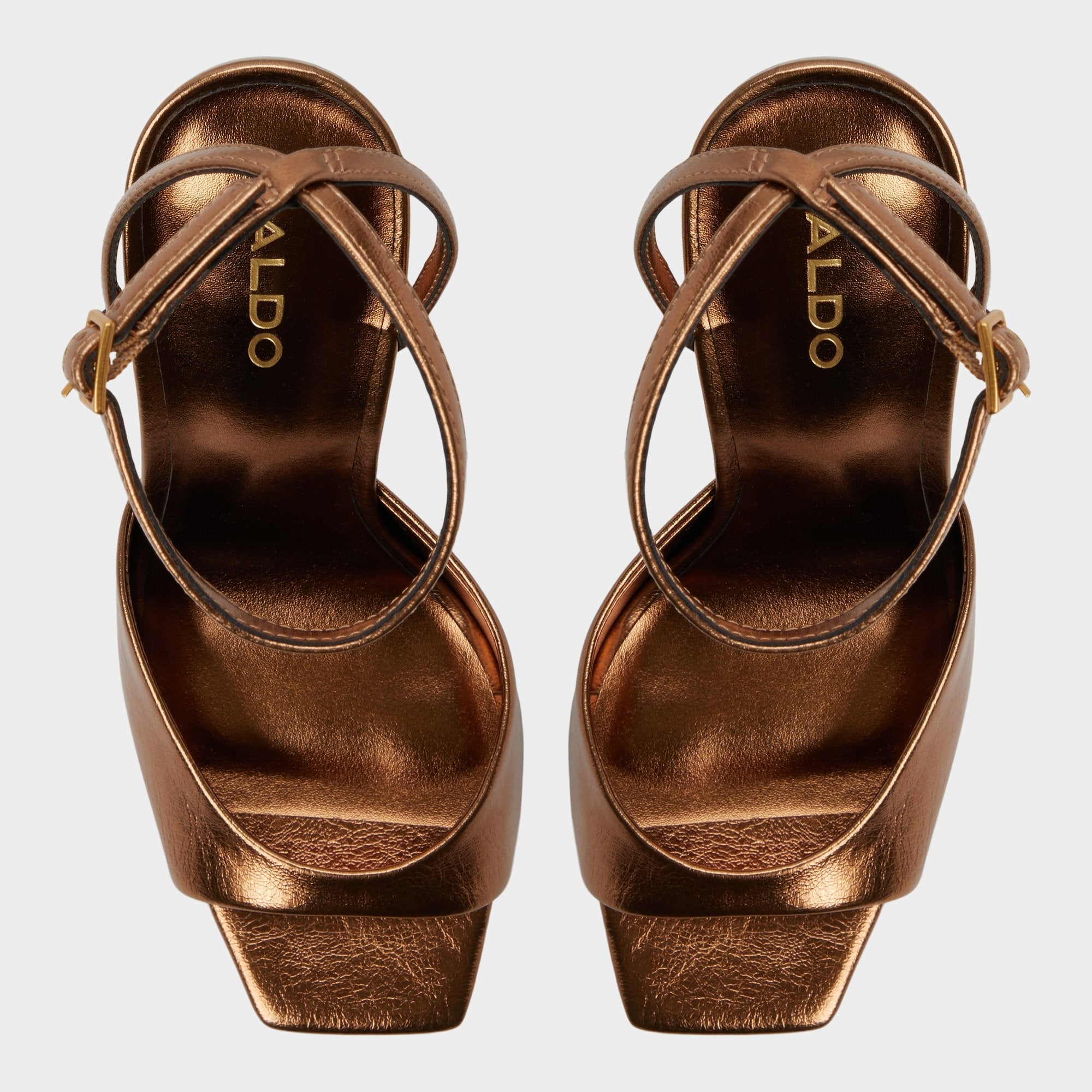 Alisonn in Bronze -