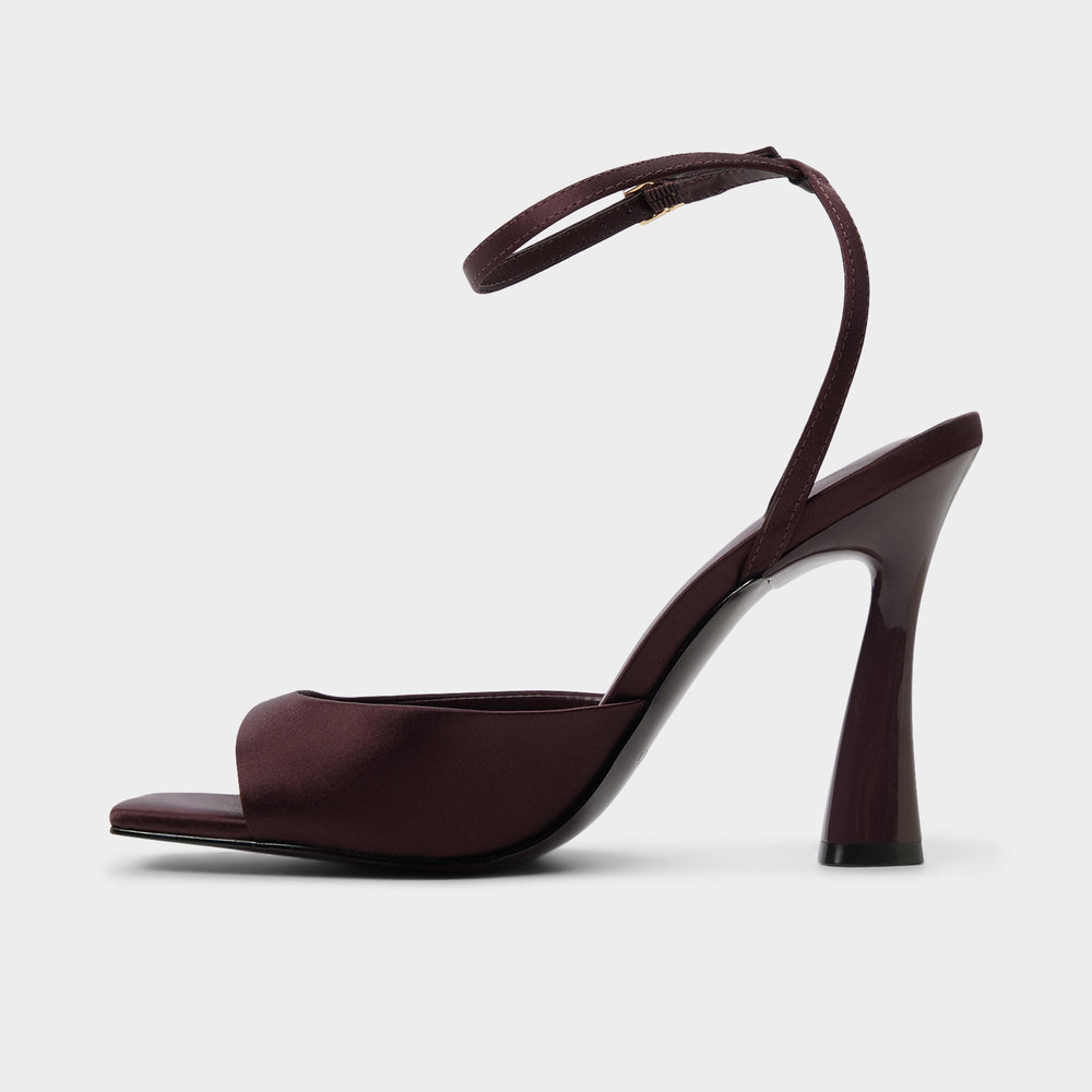 Alisonn in Brown -