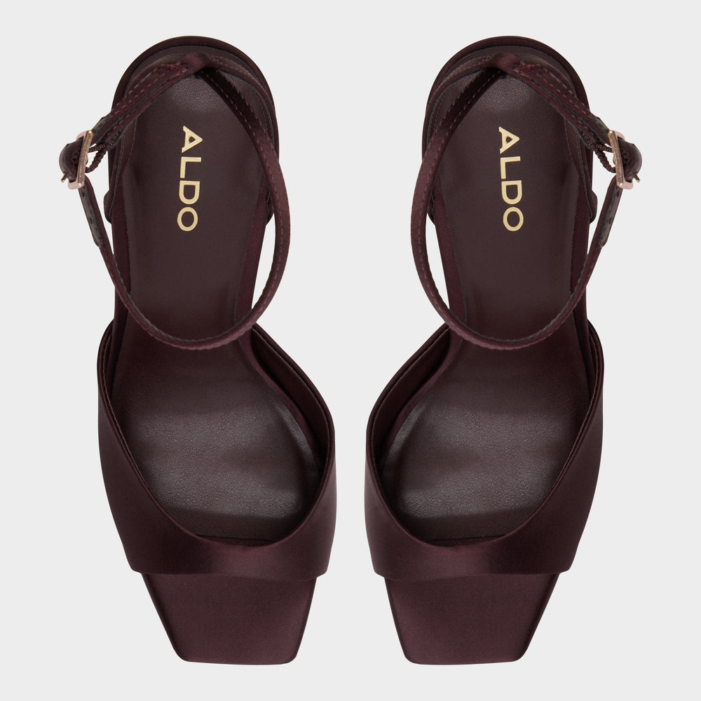 Alisonn in Brown -