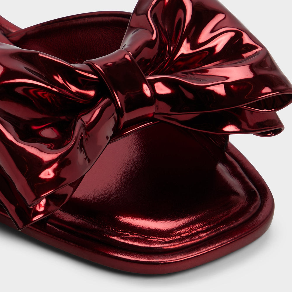 Bowetta in Medium Red - Slide sandal