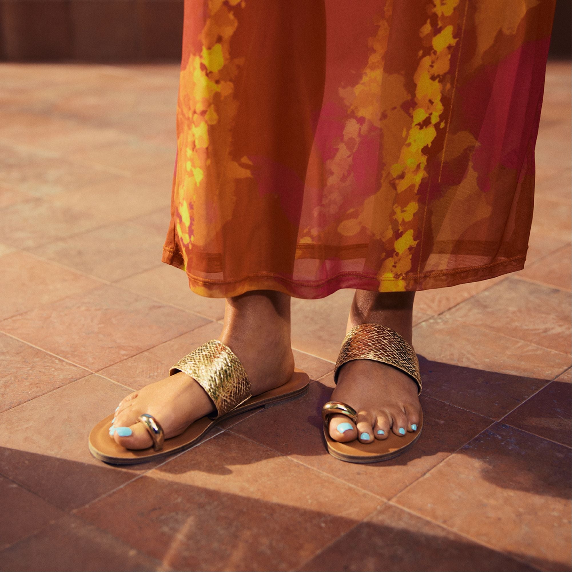 Beachwalk Gold Women's Iridescent metallics - Slide sandal