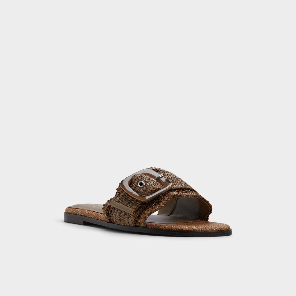 Wavysally in Light Brown - Slide sandal
