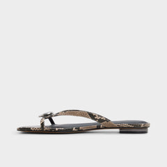 Iliria White/Black Women's Flats - Slide sandal