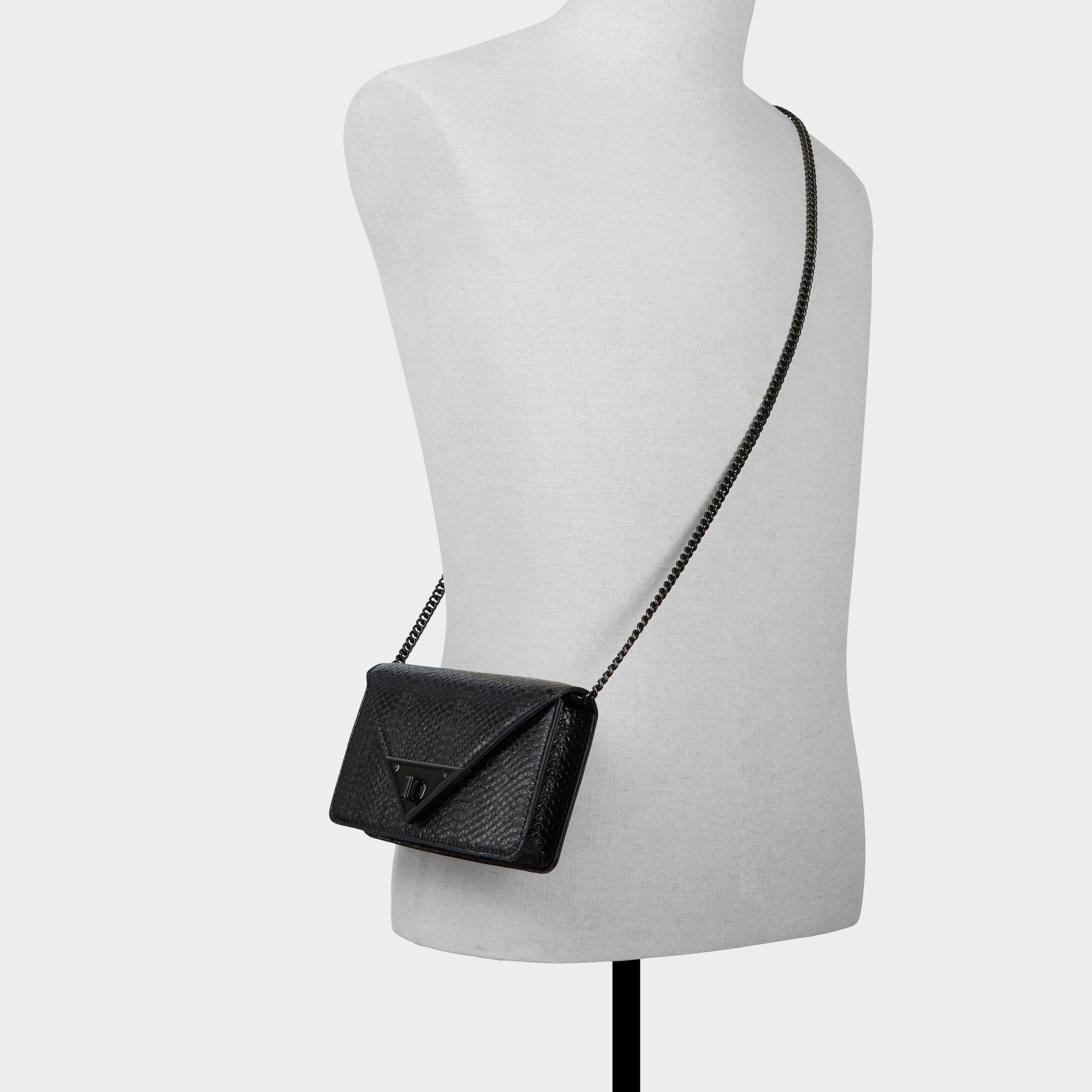 Brimortonnx in Black Black - Wallet