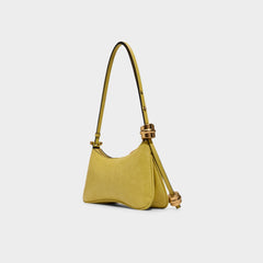Amelliee in Yellow -