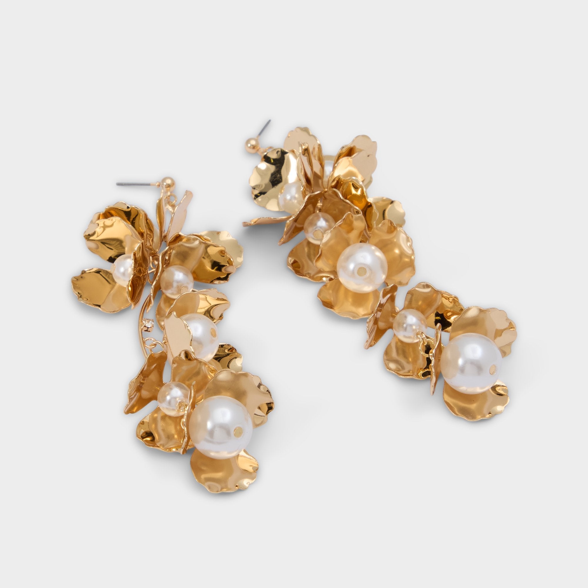 Serrenna Gold Women's Earrings - Chandelier earrings