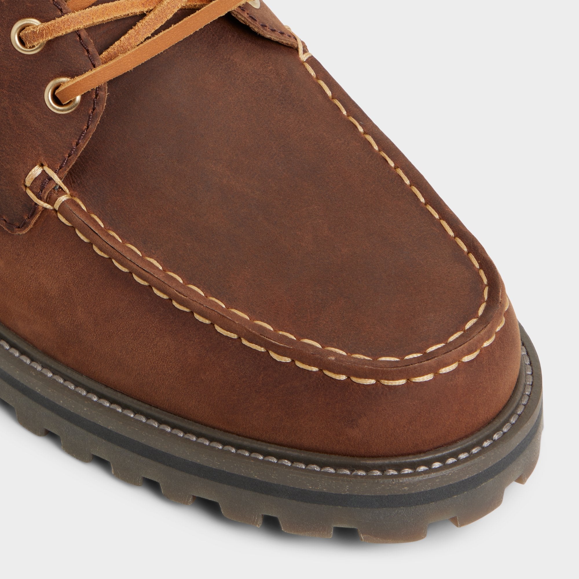 Farrell in Medium Brown - Combat boot, Lug sole