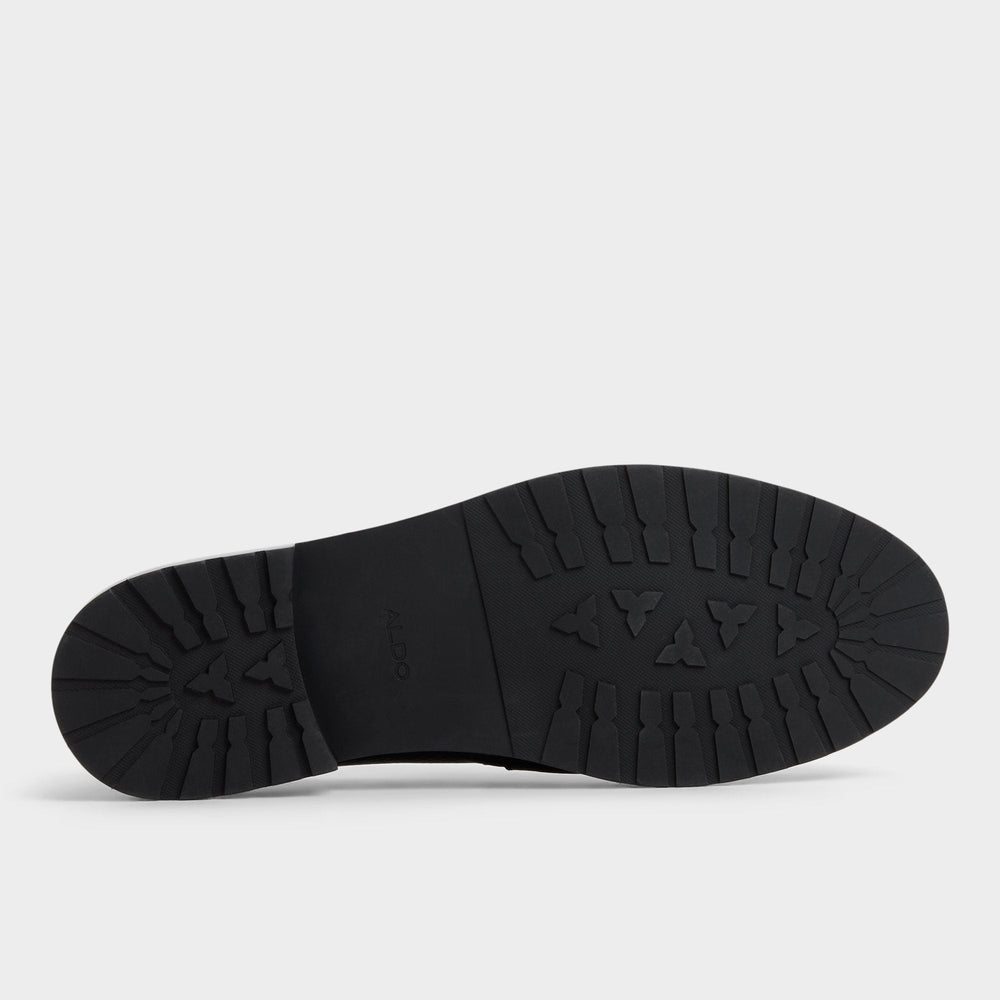 Melvillee in Open Black - Loafer