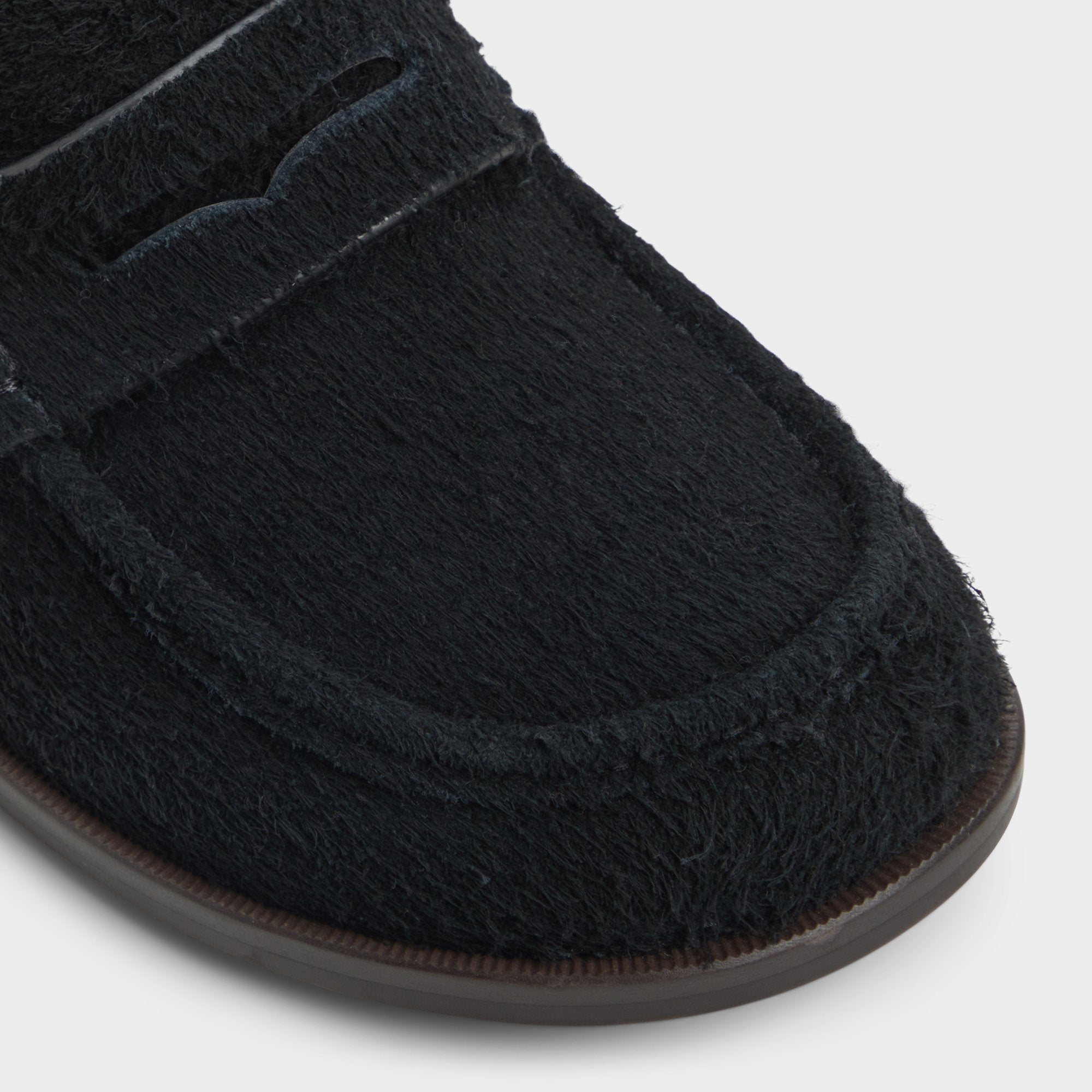 Alexio in Black - Loafer