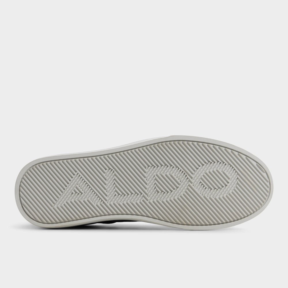 Courtline in Black Black 14253819 - Low top sneaker, Cup sole