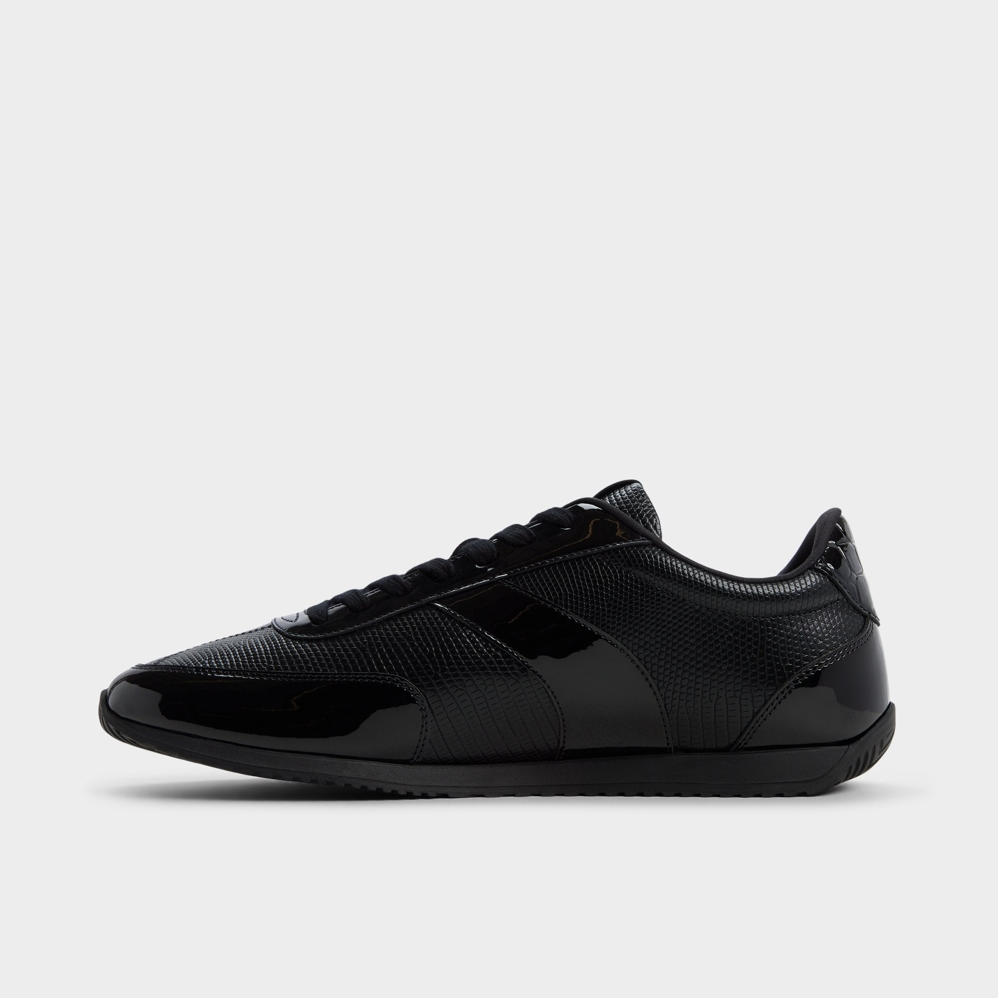 Nathaniell in Other Black - Low top sneaker, Cup sole
