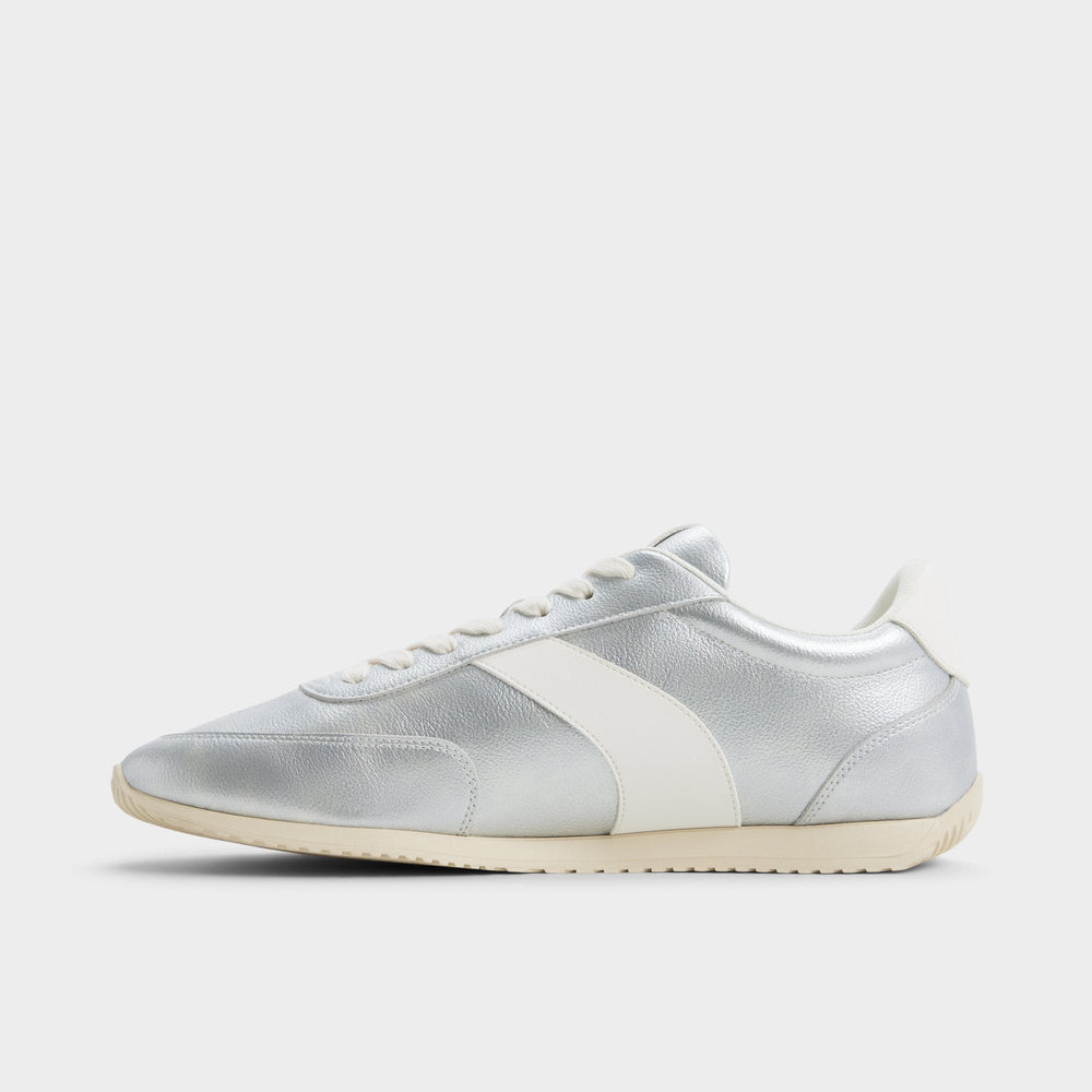 Nathaniel in Silver - Low top sneaker, Cup sole