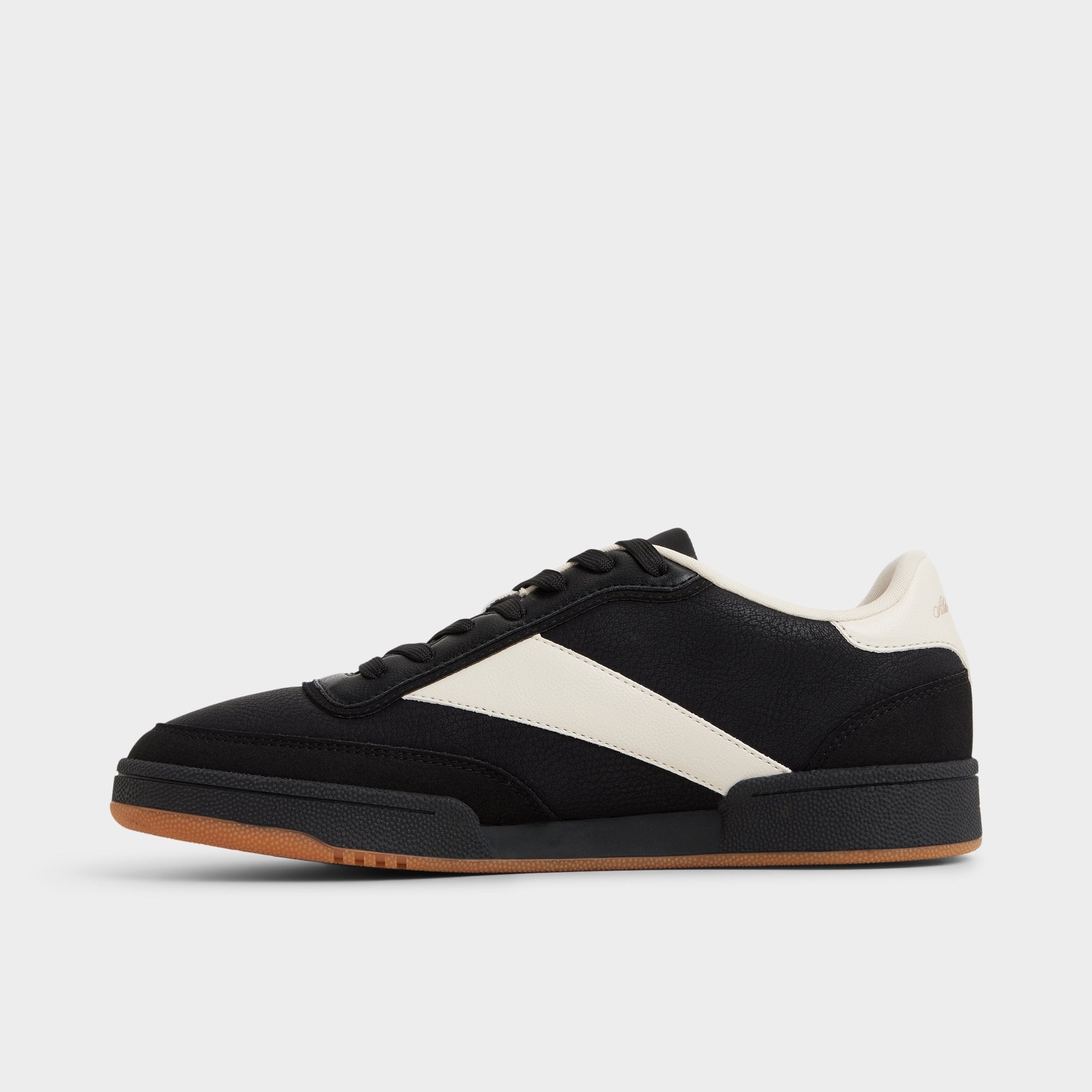 Ashwin in Black - Low top sneaker, Cup sole
