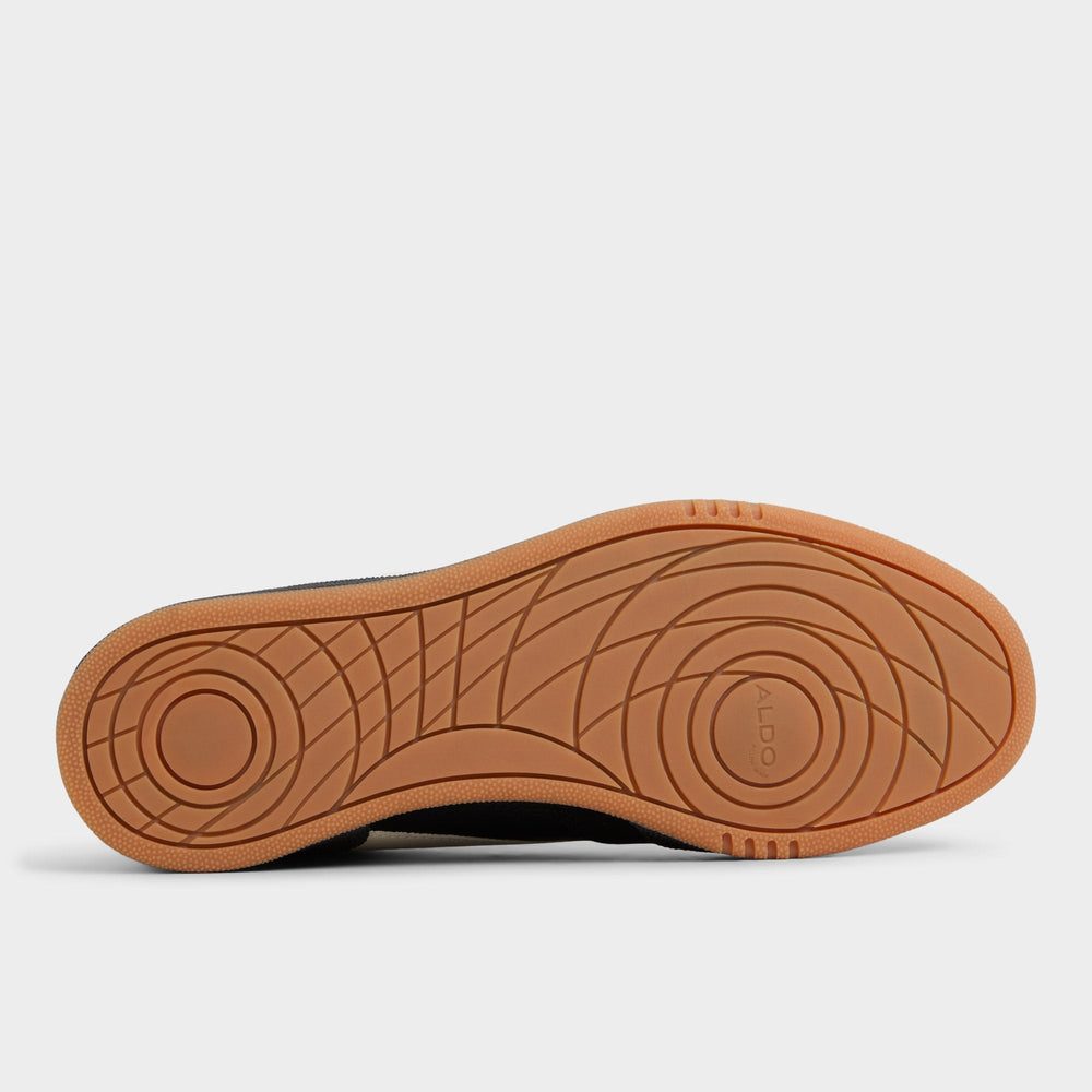 Ashwin in Black - Low top sneaker, Cup sole