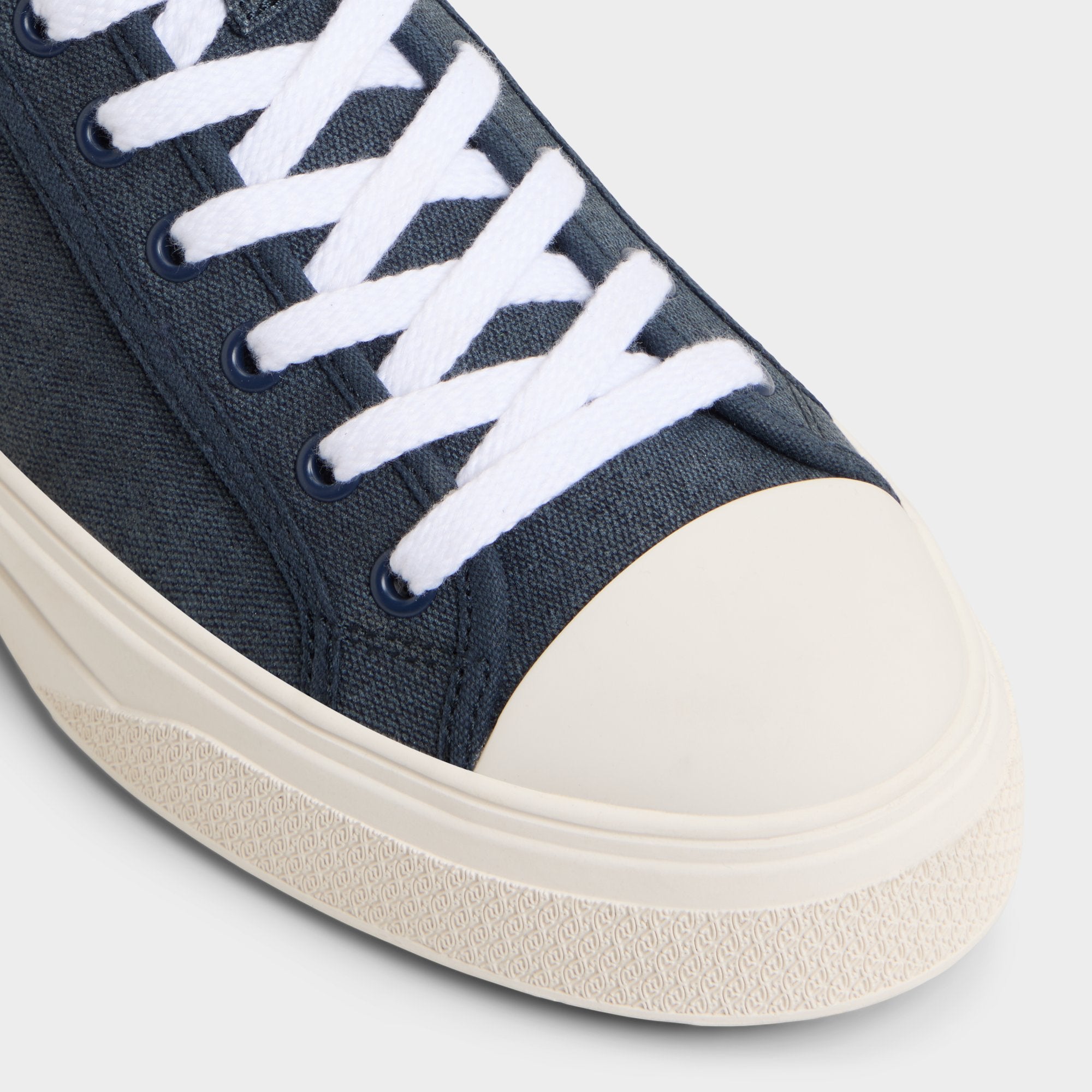Colin in Navy - Low top sneaker, Cup sole