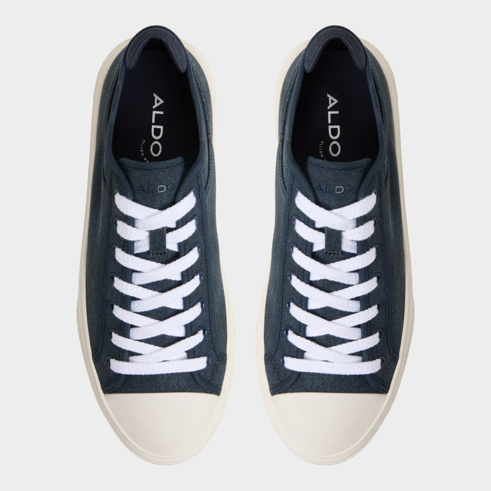 Colin in Navy - Low top sneaker, Cup sole