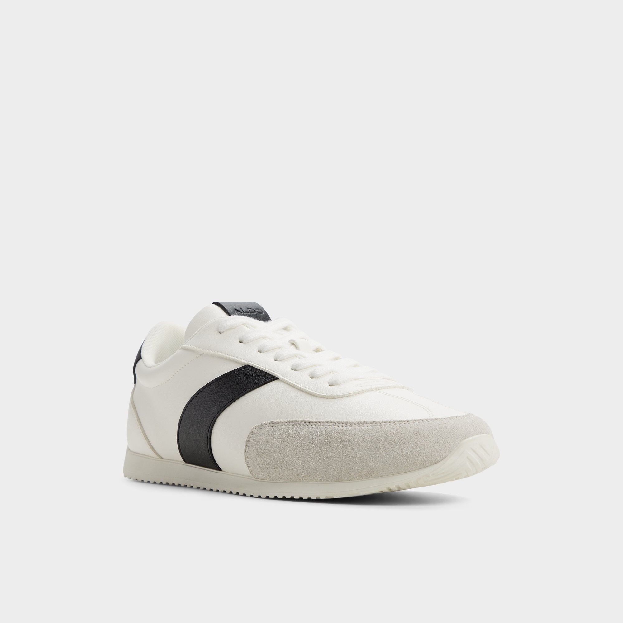 Nathaniell in White - Low top sneaker, Cup sole