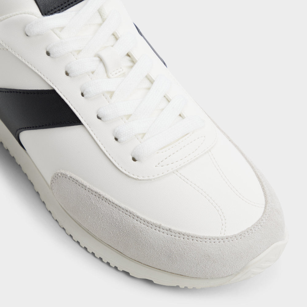 Nathaniell in White - Low top sneaker, Cup sole