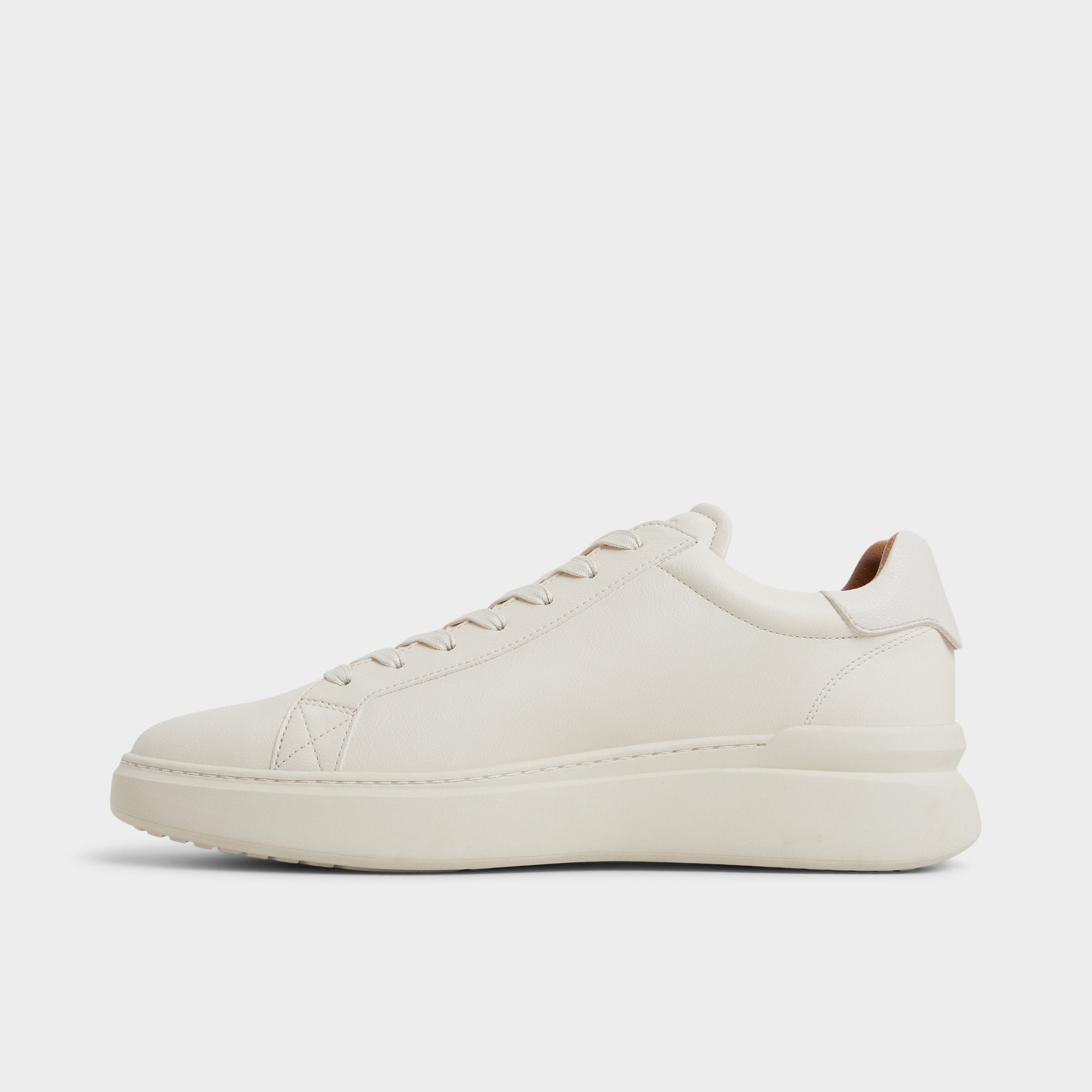 Toddy in Bone - Low top sneaker