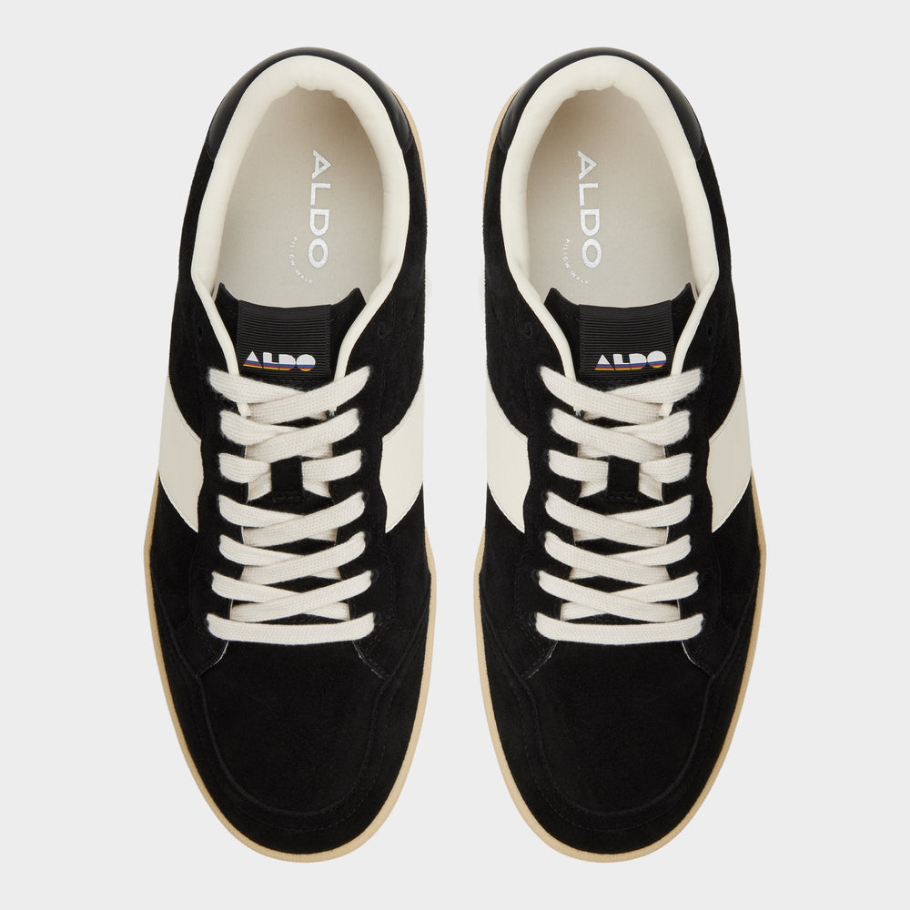Roscoe in Black 14161308 - Low top sneaker, Cup sole