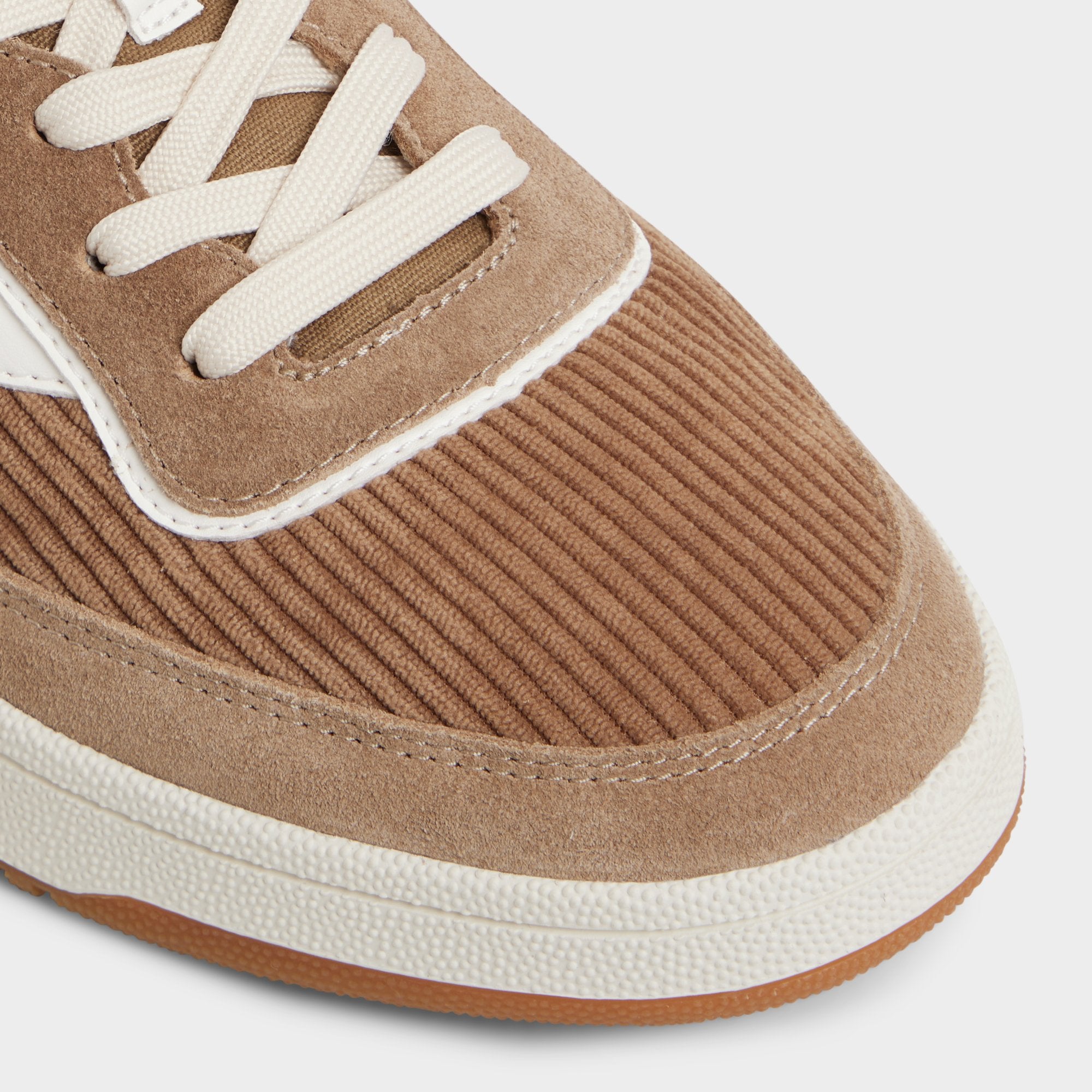 Ashwin in Taupe - Low top sneaker, Cup sole