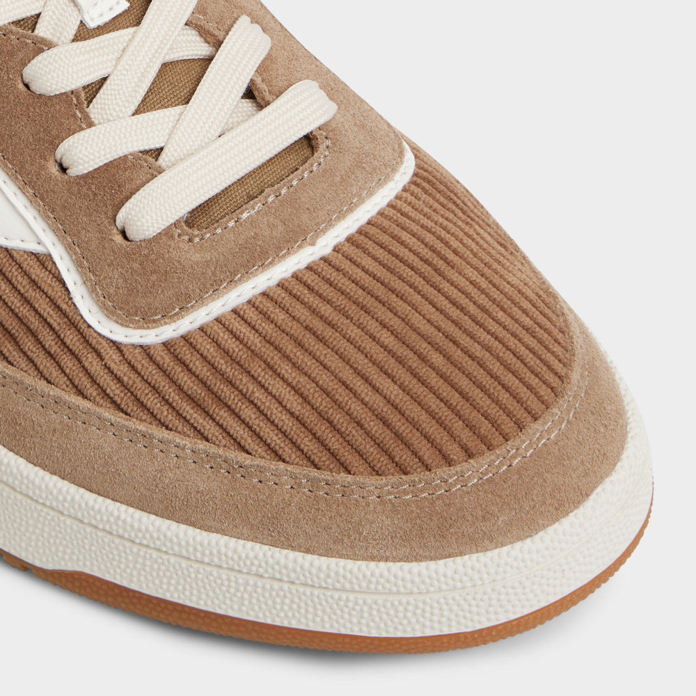 Ashwin in Taupe - Low top sneaker, Cup sole