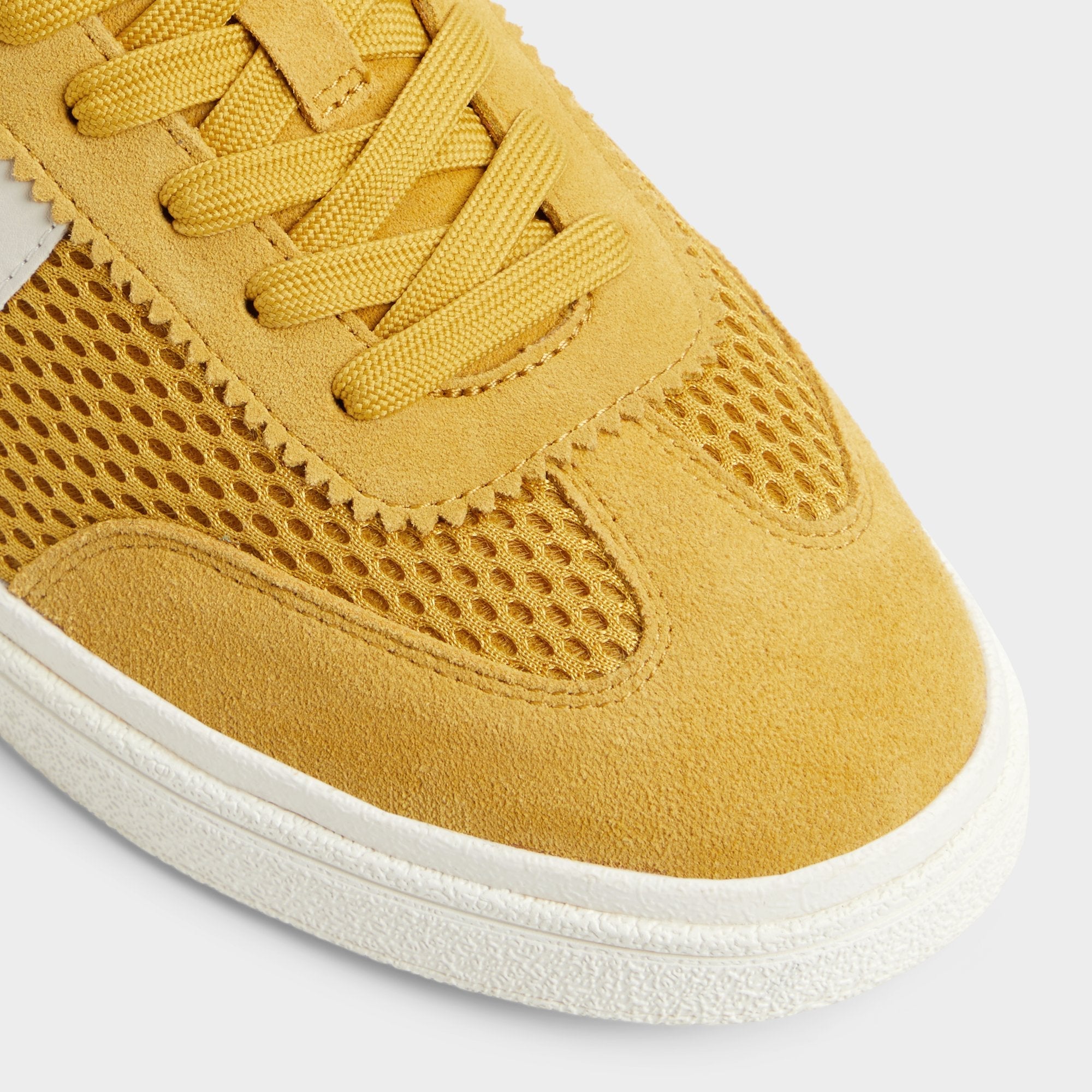 Clubtrainer Medium Yellow Men's Low top - Low top sneaker, Cup sole