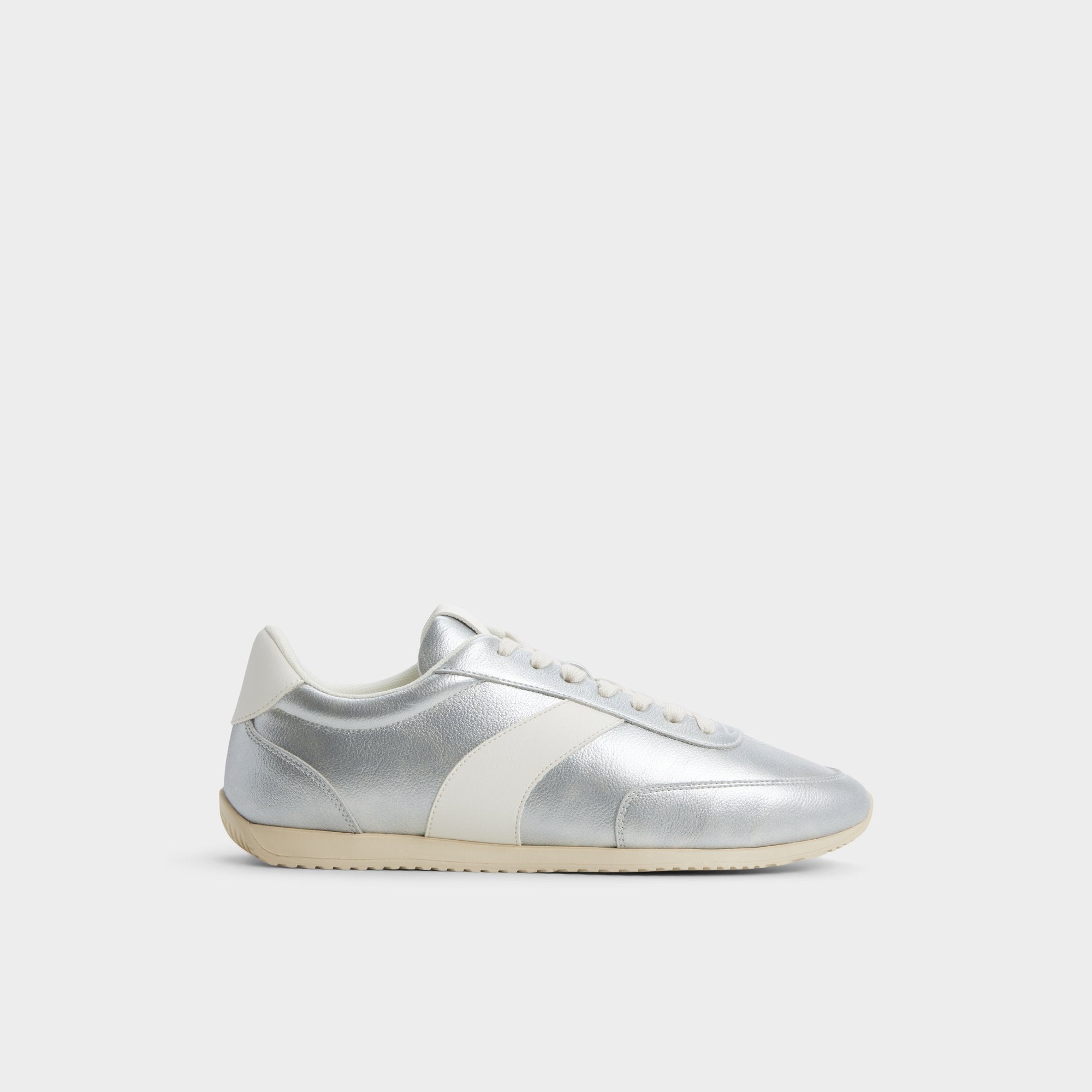 Nathaniell in Silver - Low top sneaker, Cup sole