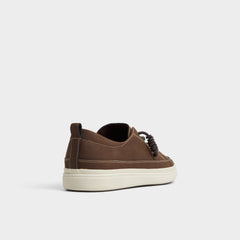 Tristin in Brown 14041860 - Low top sneaker, Cup sole