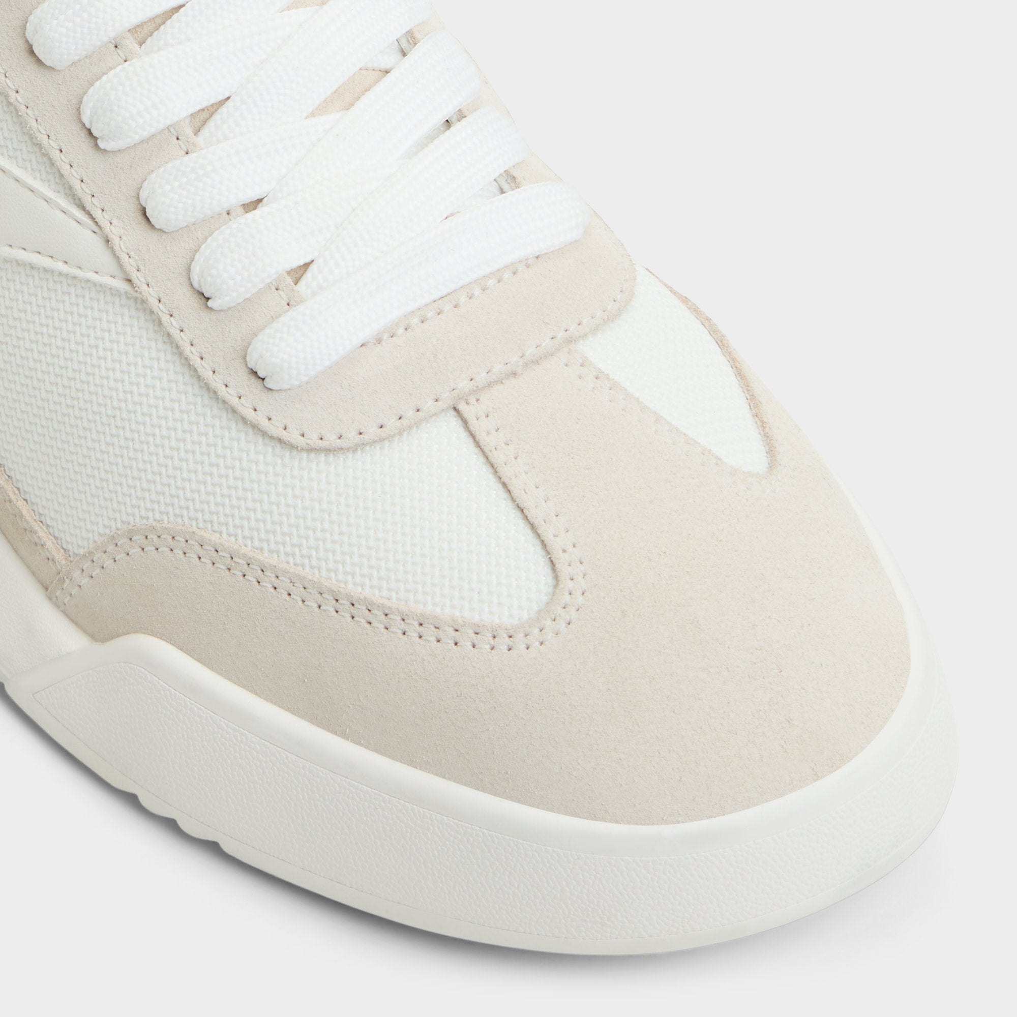 Clubmtl White Men's Low top - Low top sneaker