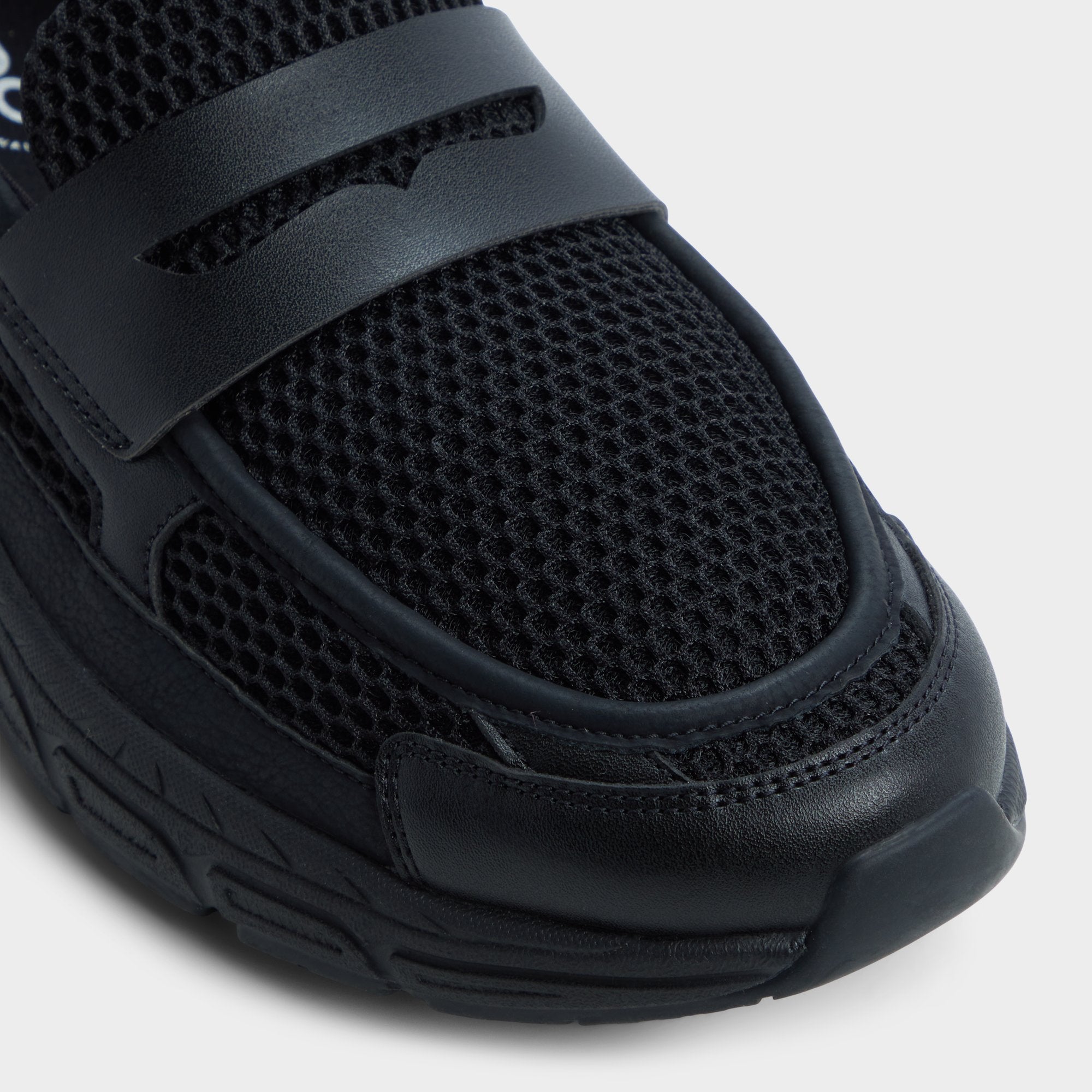Loafersnkr in Black - Slip-on sneaker, Jogger sole