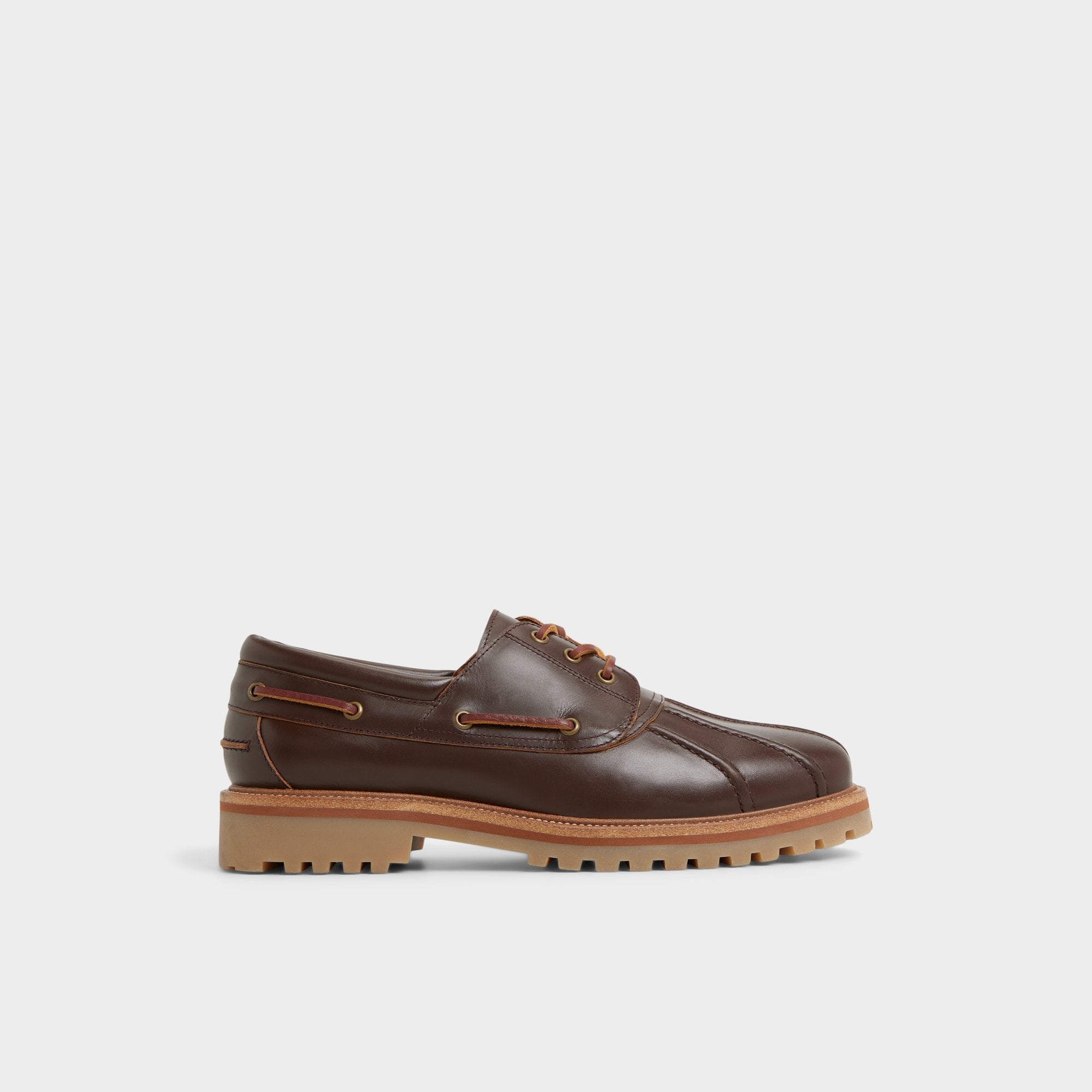 Finn in Medium Brown - Boat shoe, Lug sole