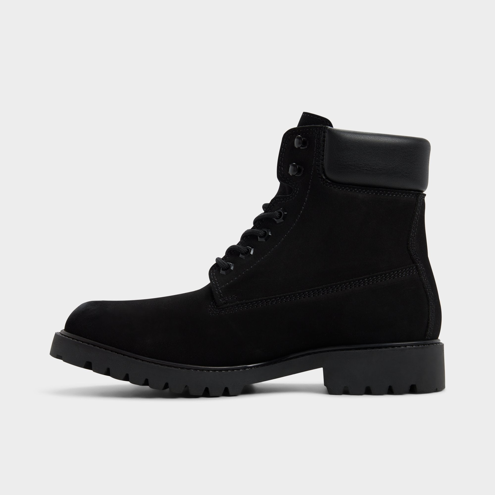 Tavares in Black - Lace-up boot