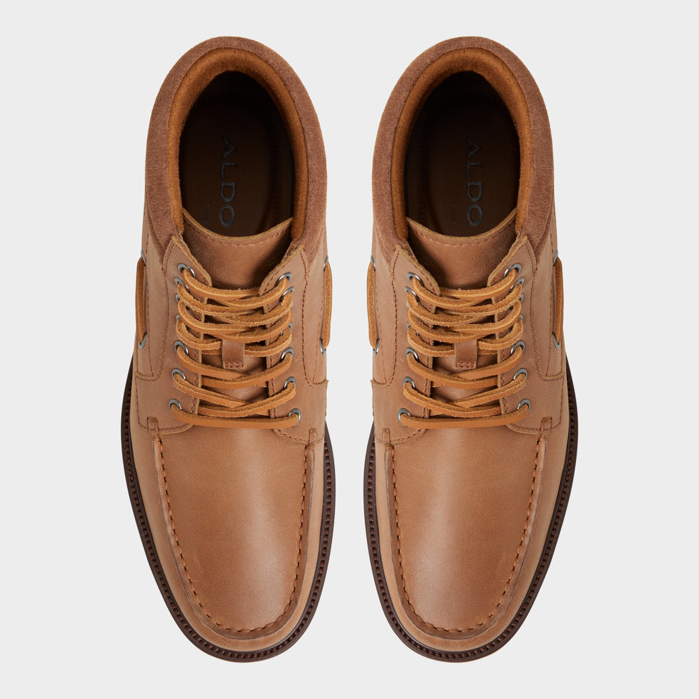 Farrell in Cognac - Combat boot, Lug sole